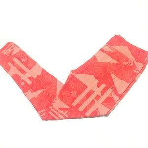 LuLaRoe Tall and Curvy Leggings